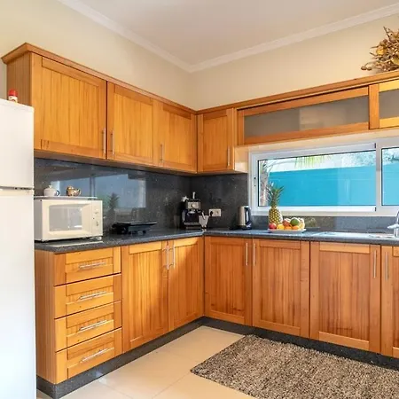 Violla Private Swimming Pool * Arco da Calheta (Madeira)