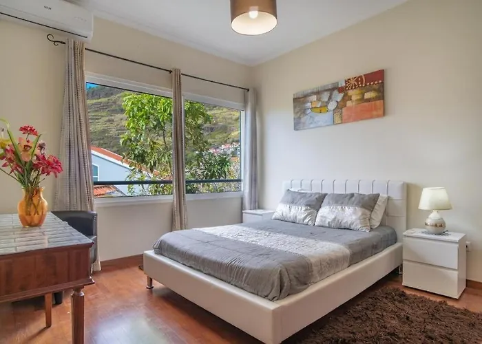 Violla Private Swimming Pool Arco da Calheta (Madeira)