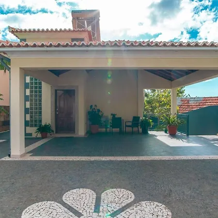 Violla Private Swimming Pool Βίλα Arco da Calheta (Madeira)