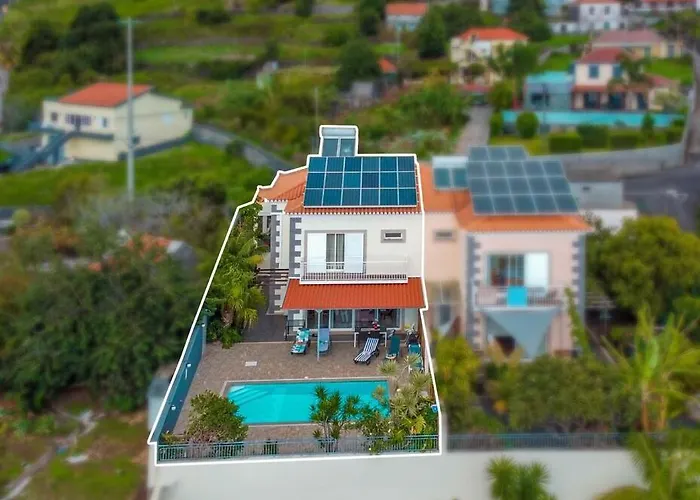 Violla Private Swimming Pool * ארקו דה קלחטה