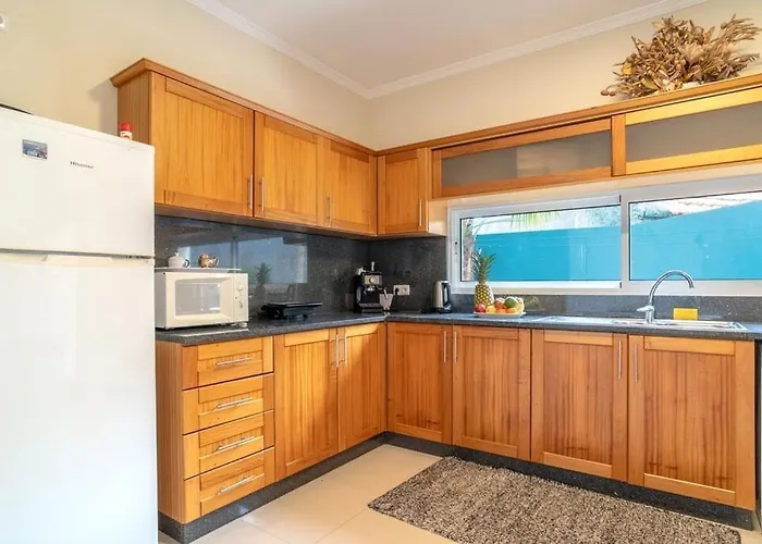 Violla Private Swimming Pool * ארקו דה קלחטה